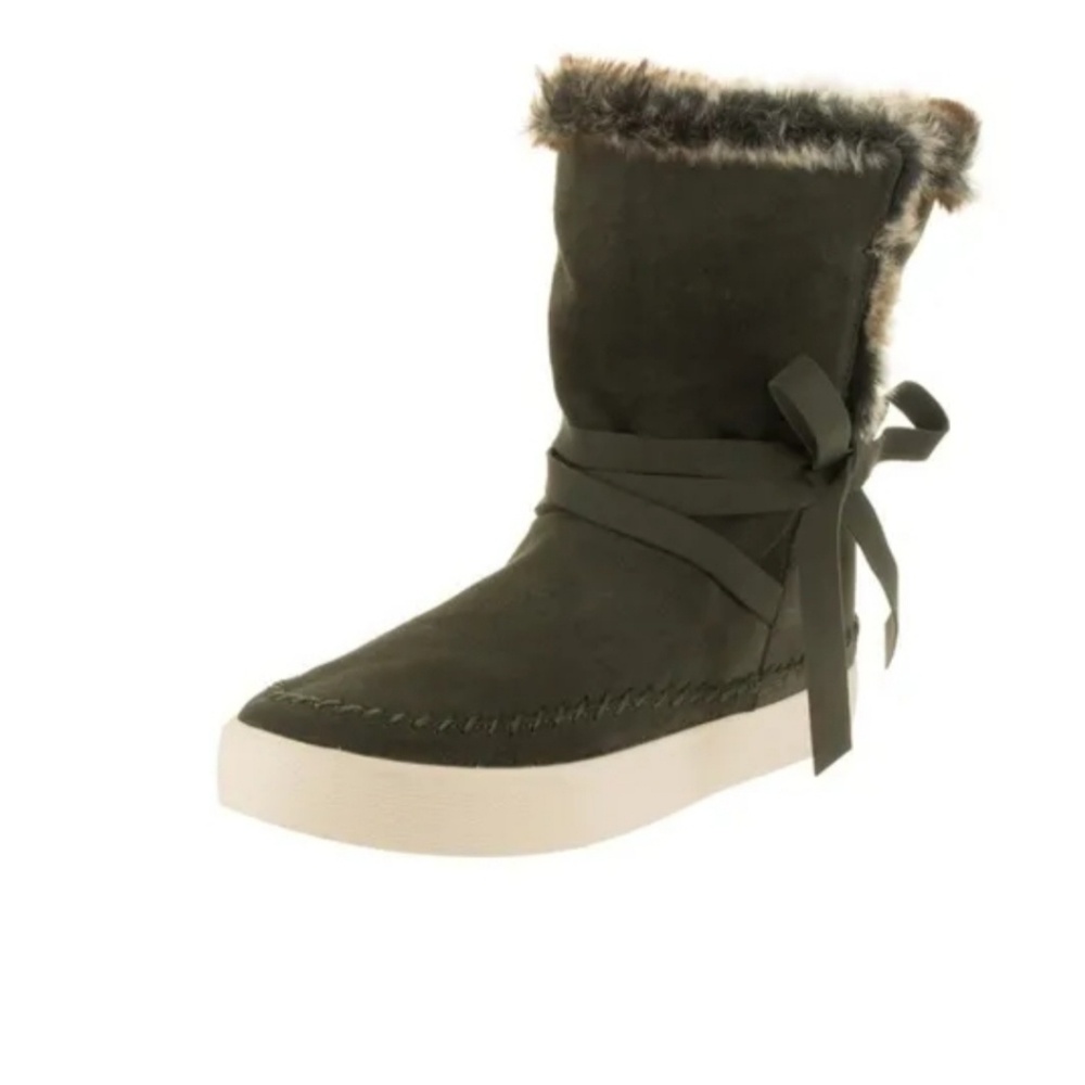 New Toms Vista Waterproof Suede Boots